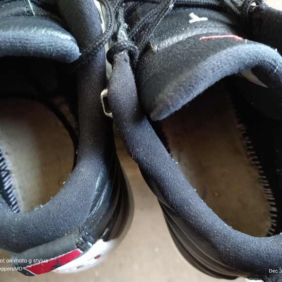 Jordan 12 playoffs low - Picture 2 of 4